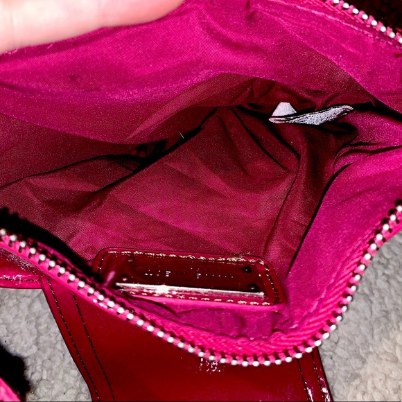Nine West hot pink purse!🤩👄👛 - Picture 5 of 7